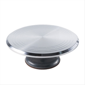 Stainless steel cake decorating turntable